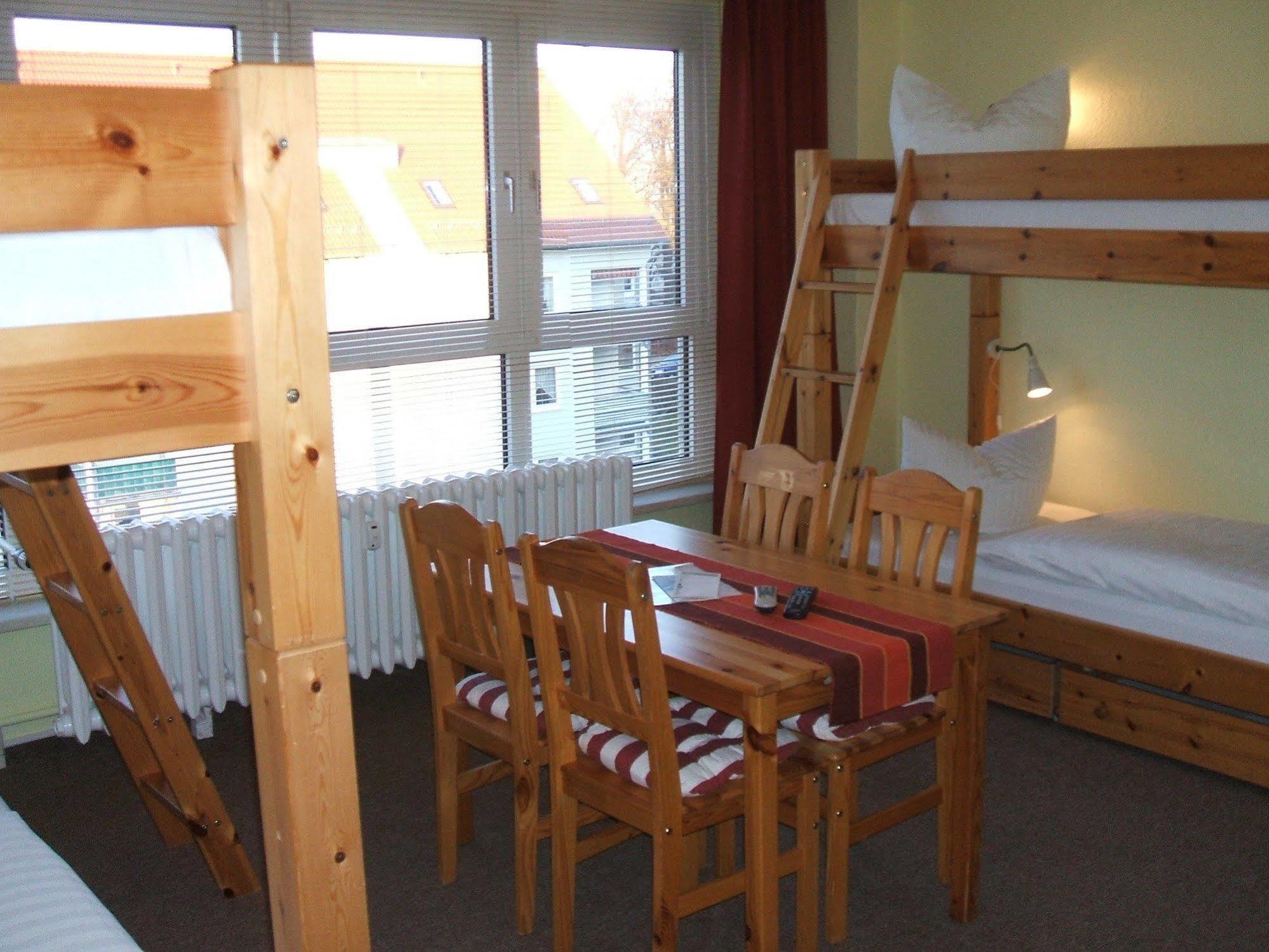 Hostel & Bistro Haus Der Horizonte Bad Doberan Kültér fotó